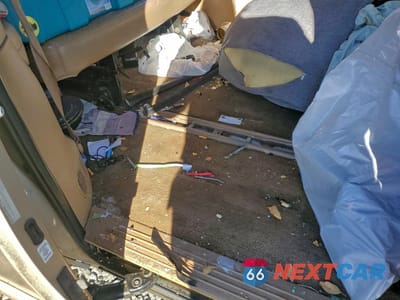 Zdjęcie 11 z 14 samochodu: 1999 CHRYSLER TOWN & COUNTRY LX VIN:1C4GT54LXXB567726 - miniatura