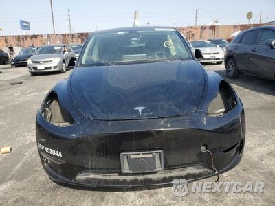 Piąte zdjęcie samochodu w środku: 2024 TESLA Y VIN:7SAYGDEE3NF481142 - miniatura