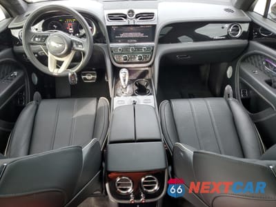 Zdjęcie 8 z 14 samochodu: 2023 BENTLEY BENTAYGA VIN:SJAAT2ZVXPC024421 - miniatura