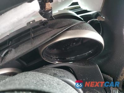 Zdjęcie 9 z 12 samochodu: 2012 JEEP GRAND CHEROKEE LAREDO VIN:1C4RJFAG1CC219054 - miniatura