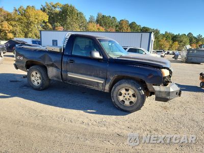 Czwarte zdjęcie samochodu z boku: 2006 CHEVROLET SILVERADO K1500 VIN:1GCEK14Z46Z247296 - miniatura