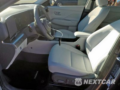 Zdjęcie 7 z 16 samochodu: 2025 HYUNDAI KONA SEL VIN:KM8HB3ABXSU280905 - miniatura