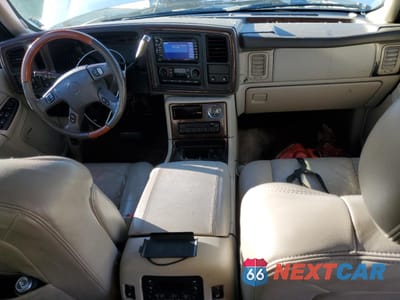 Zdjęcie 8 z 14 samochodu: 2003 CADILLAC ESCALADE ESV VIN:3GYFK66N03G267126 - miniatura