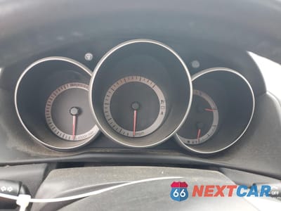 Zdjęcie 9 z 13 samochodu: 2007 MAZDA 3 HATCHBACK VIN:JM1BK344171769791 - miniatura
