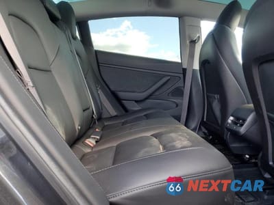 Zdjęcie 10 z 12 samochodu: 2018 TESLA MODEL 3 VIN:5YJ3E1EB1JF083049 - miniatura