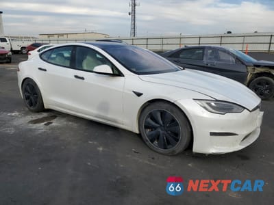 Czwarte zdjęcie samochodu z boku: 2022 TESLA MODEL S VIN:5YJSA1E57NF462726 - miniatura