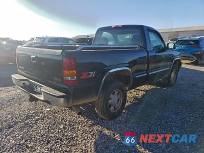 Trzecie zdjęcie samochodu z tyłu: 2000 GMC NEW SIERRA K1500 VIN:1GTEK14T2YZ168952 - miniatura
