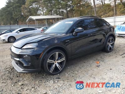 2025 PORSCHE MACAN WP1AD2XA1SL077024 - główne zdjęcie licytacji z USA - miniatura