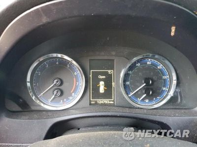 Zdjęcie 9 z 11 samochodu: 2018 TOYOTA COROLLA SE VIN:5YFBURHE6JP792065 - miniatura