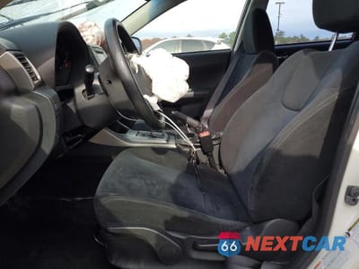 Zdjęcie 7 z 12 samochodu: 2010 SUBARU IMPREZA 2.5I VIN:JF1GH6A69AH823290 - miniatura