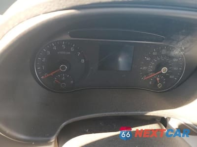 Zdjęcie 9 z 11 samochodu: 2021 KIA SOUL LX VIN:KNDJ23AU0M7760296 - miniatura