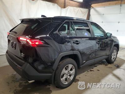 Trzecie zdjęcie samochodu z tyłu: 2025 TOYOTA RAV4 XLE VIN:2T3RWRFV1SW261357 - miniatura