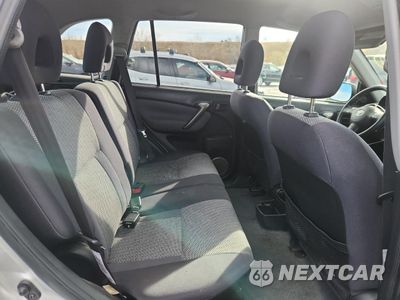 Zdjęcie 11 z 13 samochodu: 2004 TOYOTA RAV4 VIN:JTEHD20V046005714 - miniatura