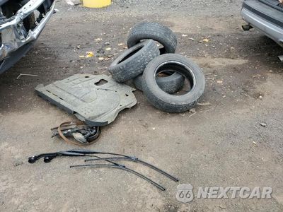Zdjęcie 13 z 14 samochodu: 2018 FORD ESCAPE SEL VIN:1FMCU9HD7JUC43453 - miniatura