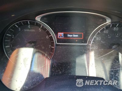 Zdjęcie 9 z 13 samochodu: 2017 NISSAN ALTIMA 2.5 VIN:1N4AL3AP0HN314373 - miniatura