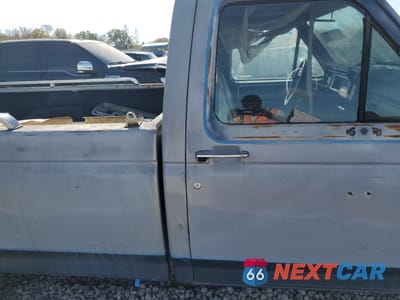 Zdjęcie 10 z 12 samochodu: 1985 FORD F150 VIN:1FTCF15N3FNA45953 - miniatura