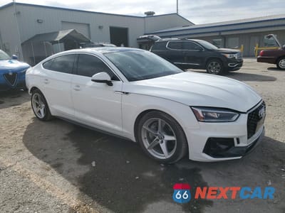 Czwarte zdjęcie samochodu z boku: 2019 AUDI A5 PREMIUM S LINE VIN:WAUDNCF50KA068526 - miniatura