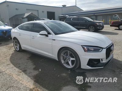 Czwarte zdjęcie samochodu z boku: 2019 AUDI A5 PREMIUM S LINE VIN:WAUDNCF50KA068526 - miniatura
