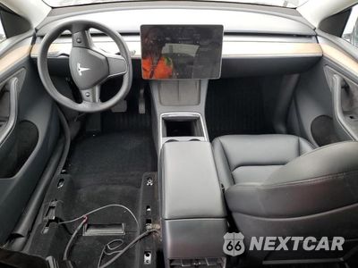 Zdjęcie 8 z 12 samochodu: 2024 TESLA Y VIN:7SAYGDEE6RA264512 - miniatura