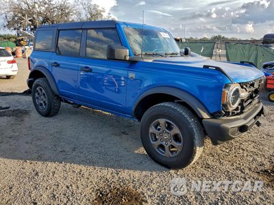 Czwarte zdjęcie samochodu z boku: 2024 FORD BRONCO BIG BEND VIN:1FMDE7BH2RLB35258 - miniatura