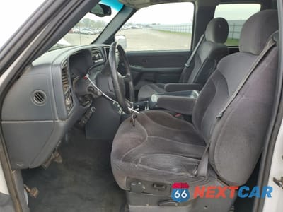 Zdjęcie 7 z 15 samochodu: 2001 GMC NEW SIERRA K1500 VIN:1GTEK19T11E190222 - miniatura