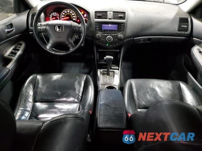 Zdjęcie 8 z 12 samochodu: 2005 HONDA ACCORD EX VIN:1HGCM66535A029471 - miniatura