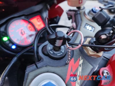 Zdjęcie 8 z 10 samochodu: 2007 SUZUKI GSX-R600 VIN:JS1GN7DA872103476 - miniatura