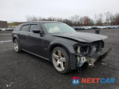 Czwarte zdjęcie samochodu z boku: 2006 DODGE MAGNUM SRT-8 VIN:2D8GV77306H275396 - miniatura
