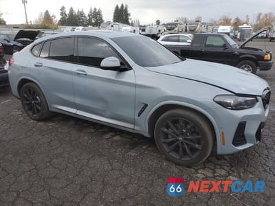 Czwarte zdjęcie samochodu z boku: 2025 BMW X4 XDRIVE30I VIN:5UX33DT05S9Y39503 - miniatura