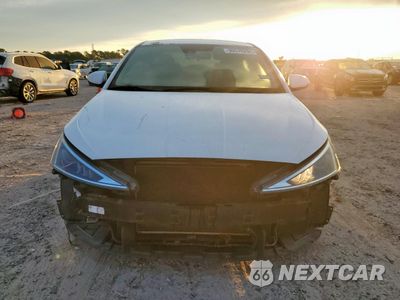 Piąte zdjęcie samochodu w środku: 2019 HYUNDAI ELANTRA SEL VIN:5NPD84LF6KH422779 - miniatura