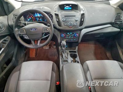 Zdjęcie 8 z 13 samochodu: 2018 FORD ESCAPE SE VIN:1FMCU9GD6JUC63128 - miniatura