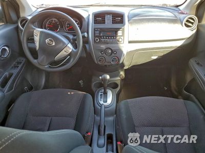 Zdjęcie 8 z 13 samochodu: 2017 NISSAN VERSA S VIN:3N1CN7AP8HL857526 - miniatura