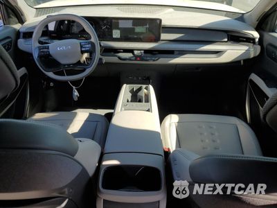 Zdjęcie 8 z 13 samochodu: 2026 KIA EV9 WIND VIN:5XYAFFS5XTG011827 - miniatura