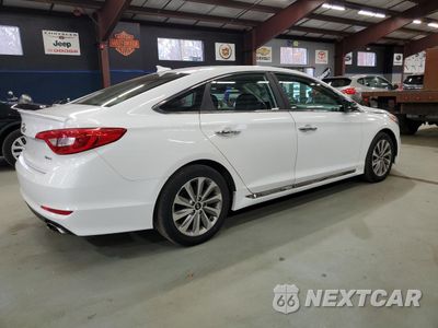 Trzecie zdjęcie samochodu z tyłu: 2016 HYUNDAI SONATA SPORT VIN:5NPE34AF9GH344088 - miniatura