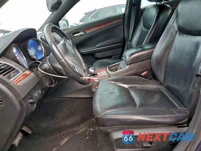 Zdjęcie 7 z 11 samochodu: 2014 CHRYSLER 300 VIN:2C3CCAAG4EH354469 - miniatura