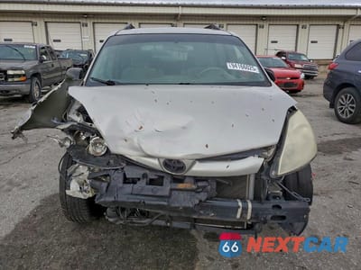 Piąte zdjęcie samochodu w środku: 2010 TOYOTA SIENNA CE VIN:5TDKK4CC5AS293764 - miniatura