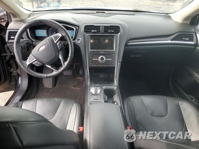 Zdjęcie 8 z 14 samochodu: 2019 FORD FUSION TITANIUM VIN:3FA6P0D91KR242092 - miniatura