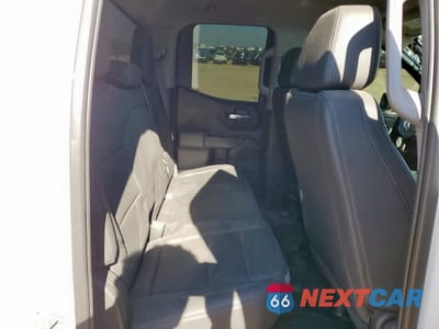Zdjęcie 10 z 13 samochodu: 2023 CHEVROLET SILVERADO K1500 VIN:1GCRDAED8PZ218206 - miniatura