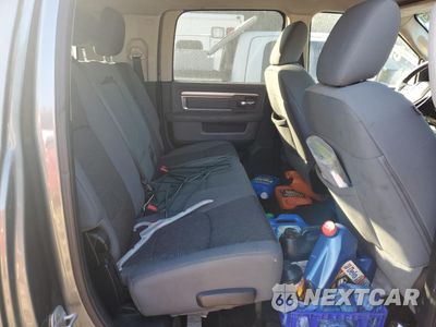 Zdjęcie 10 z 12 samochodu: 2013 RAM 3500 SLT VIN:3C63RRLL1DG561720 - miniatura