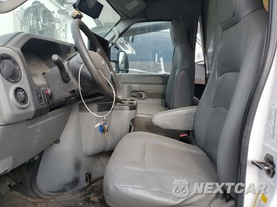 Zdjęcie 7 z 13 samochodu: 2018 FORD E-350 - BOX TRUCK VIN:1FDWE3F64JDC37668 - miniatura