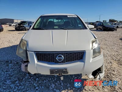 Piąte zdjęcie samochodu w środku: 2010 NISSAN SENTRA 2.0 VIN:3N1AB6AP3AL708876 - miniatura