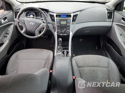 Zdjęcie 8 z 12 samochodu: 2011 HYUNDAI SONATA GLS VIN:5NPEB4AC8BH036072 - miniatura