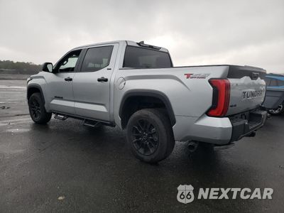 Drugie zdjęcie samochodu z przodu: 2024 TOYOTA TUNDRA CREWMAX SR VIN:5TFLA5DB5RX132789 - miniatura