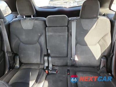 Zdjęcie 10 z 14 samochodu: 2015 JEEP CHEROKEE LATITUDE VIN:1C4PJMCB2FW733625 - miniatura