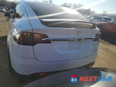 Zdjęcie 6 z 13 samochodu: 2021 TESLA MODEL X VIN:5YJXCBE25MF322121 - miniatura