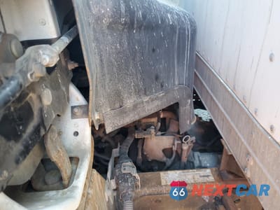 Zdjęcie 12 z 12 samochodu: 2006 ISUZU NPR VIN:JALC4B16167006873 - miniatura