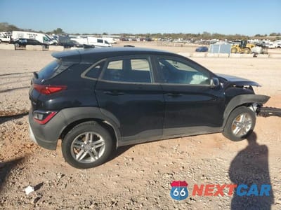 Trzecie zdjęcie samochodu z tyłu: 2023 HYUNDAI KONA SE VIN:KM8K2CAB3PU013540 - miniatura