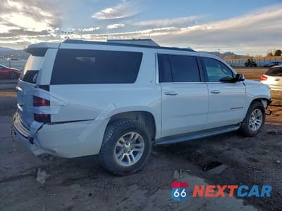 Trzecie zdjęcie samochodu z tyłu: 2018 CHEVROLET SUBURBAN K1500 LT VIN:1GNSKHKC9JR240855 - miniatura