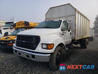 Drugie zdjęcie samochodu z przodu: 2002 FORD F650 SUPER DUTY CHIPPER TRUCK VIN:3FDNF65Y22MA18498 - miniatura