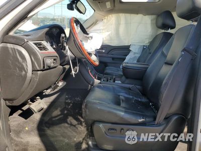 Zdjęcie 7 z 14 samochodu: 2012 CADILLAC ESCALADE EXT LUXURY VIN:3GYT4MEF5CG151237 - miniatura